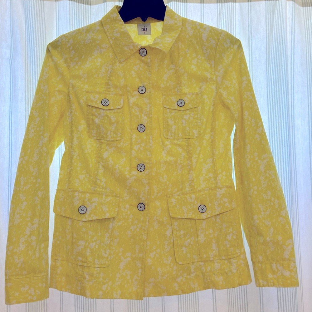 Fun and bright CABI jacket excellent condition